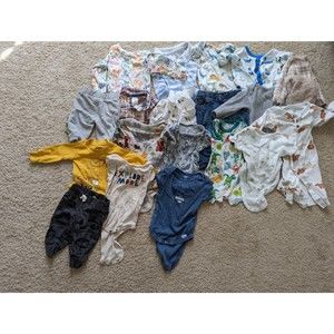 Large Lot 0 -3 Months / 3-6 Onsies, pants, long/short sleeve Mixed Lot 20 Piece